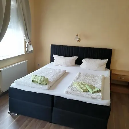 Kuehnauer Hof Szálloda 2*