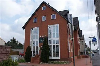 Kuehnauer Hof 2* デッサウ
